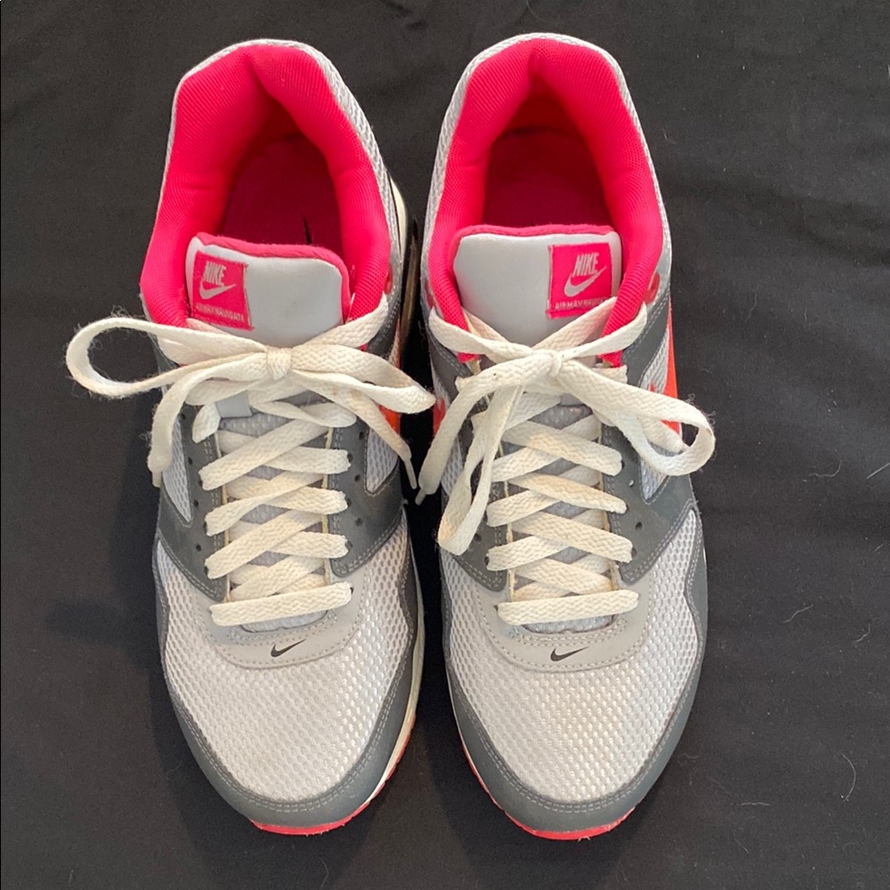 Nike Women's Gray and Pink Sneakers